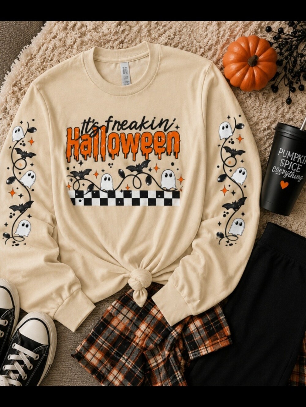 🎃🎃Get ready for spooky season with this custom long sleeve t-shirt.
